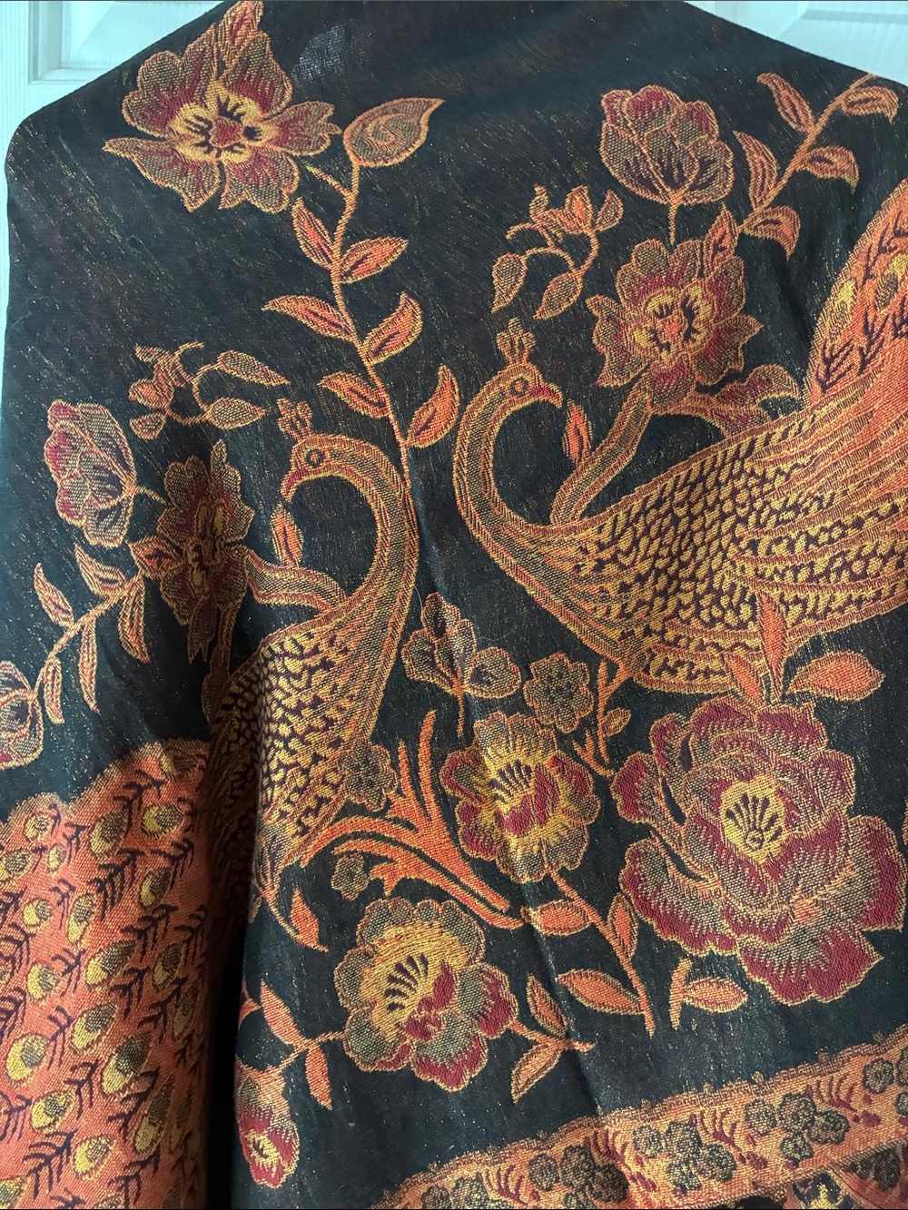 REVERSIBLE SILK BLEND PASHMINA - Picture 8 of 11